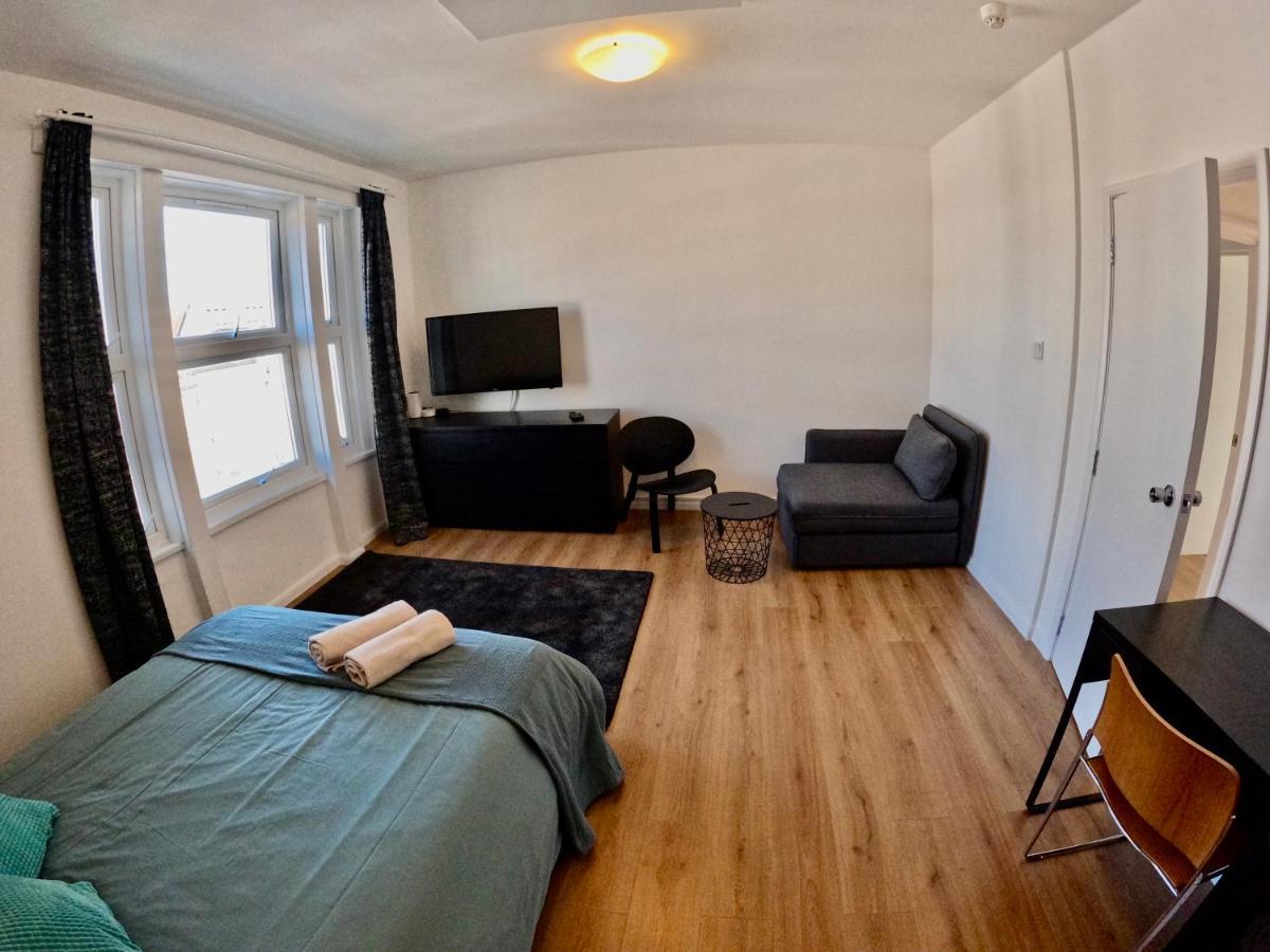 Lovely One Bedroom Flat London Exterior photo