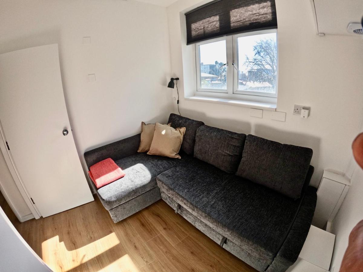 Lovely One Bedroom Flat London Exterior photo