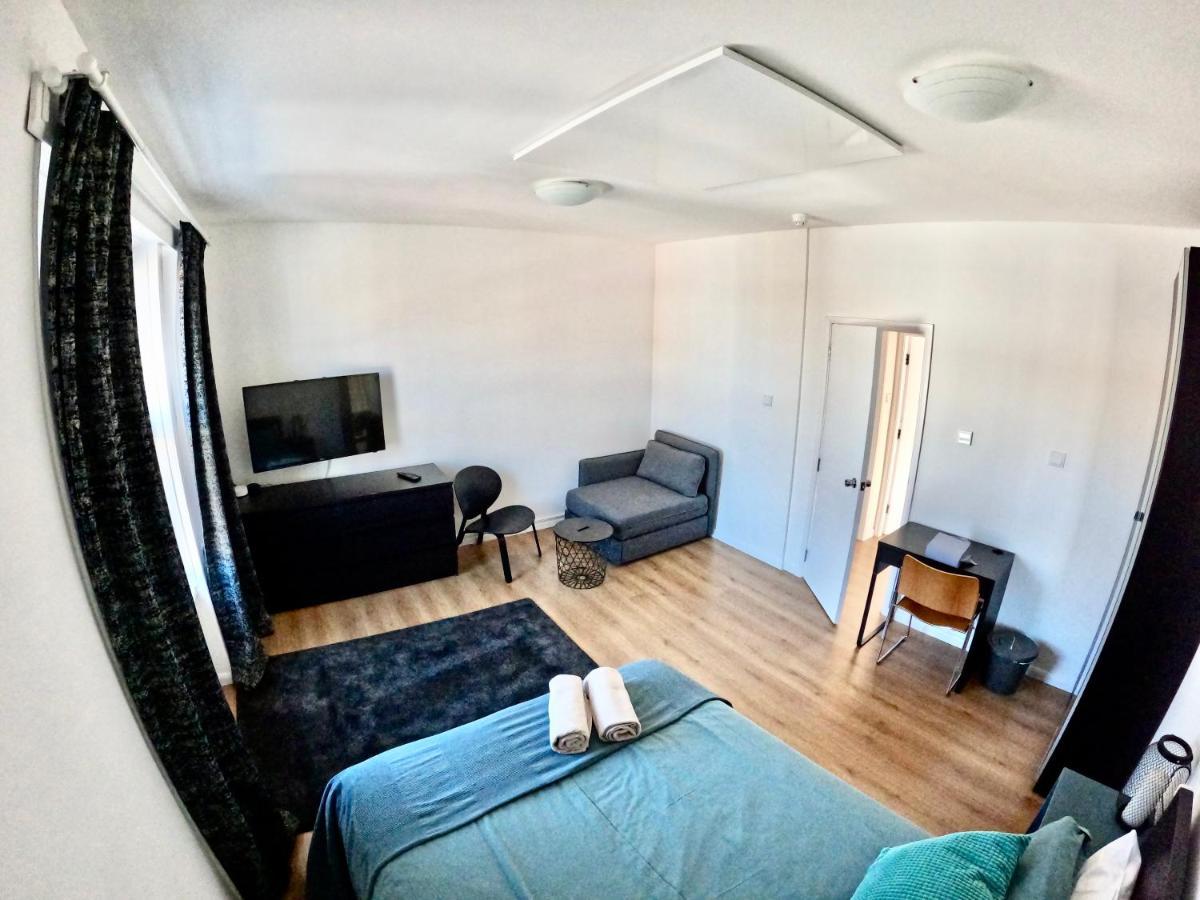 Lovely One Bedroom Flat London Exterior photo
